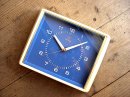 画像: 昭和３０年代頃のナショナル・電気時計・角型・青Ｘアイボリー（スイープ・クォーツ改造）が入荷しました。
