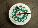 画像: 1960年代頃のロシア・SEVANI・アンティーク・クロックの文字盤の掛時計（丸・緑・赤秒針）が入荷しました。
