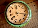 画像: セイコー舎船舶用防塵掛時計１９３０年代鍵巻き（グリーン）電波時計が入荷しました。