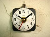 画像: 1940年代頃のスイス・８デイ・アンティーク・クロックの文字盤の掛時計（丸型・ホーロー・赤秒針・オール数字）