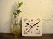 画像2: 1960年代・ロシア・Jantar・アンティーク・クロックの文字盤の掛け時計（角型・白・ローマ数字・赤秒針） (2)
