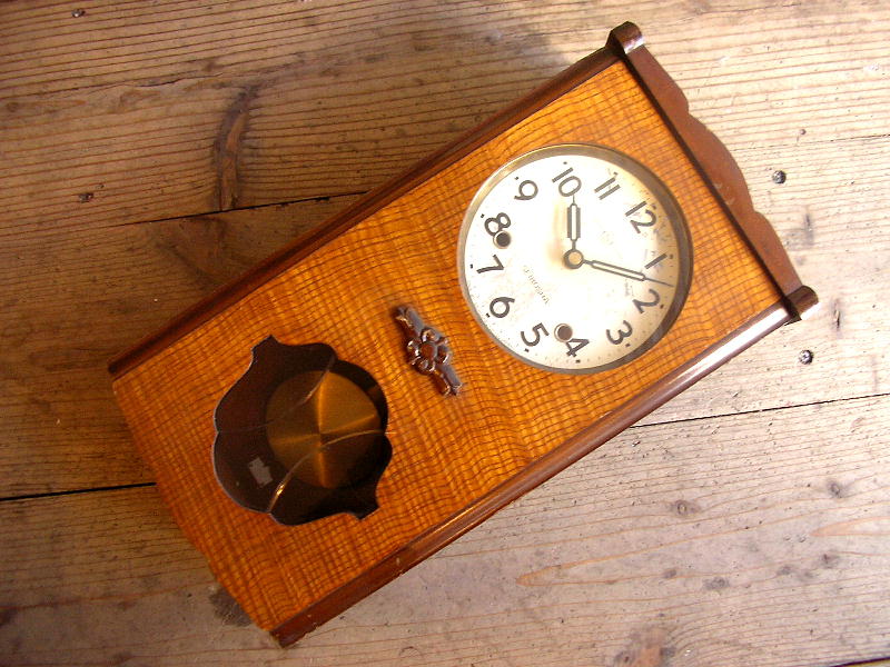 画像: 大正頃のセイコー舎木製振り子時計・横窓付き（クォーツ改造）が入荷しました。