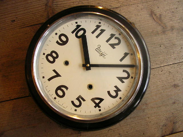 画像: 大正頃の明治時計・木製・丸時計（ナイトモード付き・チャイム・クォーツ改造）が入荷しました。