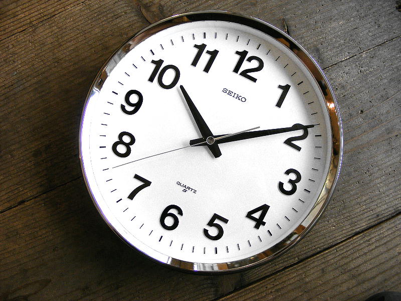 画像: アンティーク掛け時計のセイコー・クォーツ・クロック・QA488N・学校用・掛時計（教室用）・グレーが入荷しました。