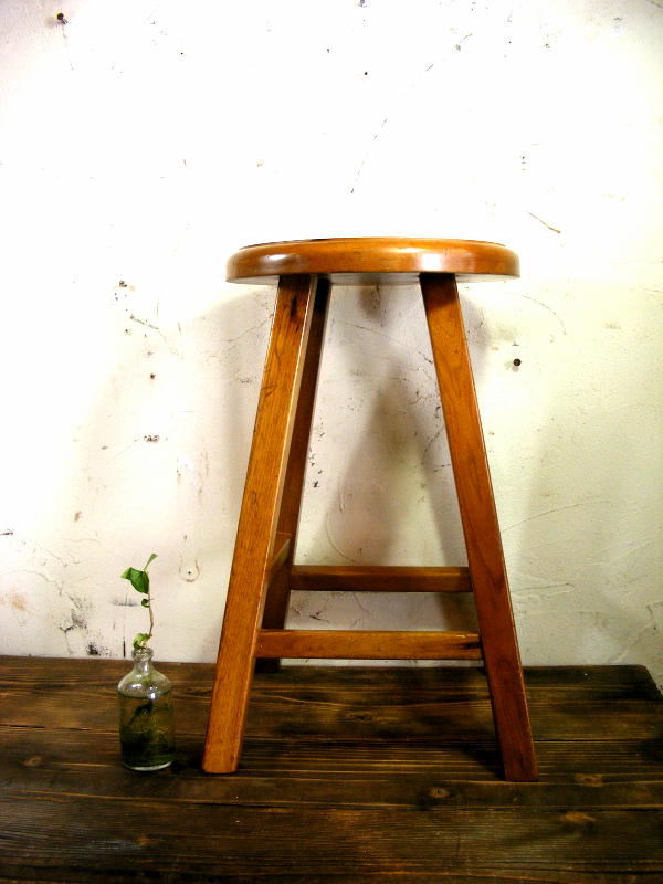 画像: アンティーク家具の木・丸イス・スツールが仕上がりました。