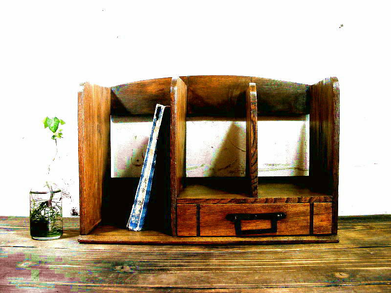 画像: 昭和30年代頃のアンティーク家具の本立て・引き出し付きが仕上がりました。