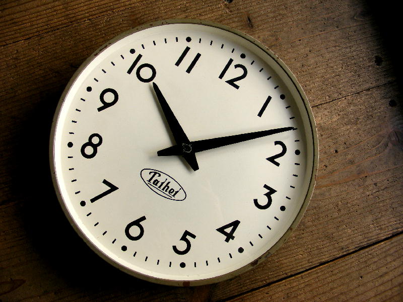 画像: 1960年代・TAIHEI・タイヘイ・電気子時計・丸型（電池式・クォーツ改造）が仕上がりました。
