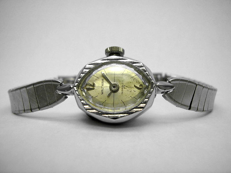 レディースウォッチ女性用腕時計ウォルサムWalthamデイトシルバー2268世界ブランドのウォルサム