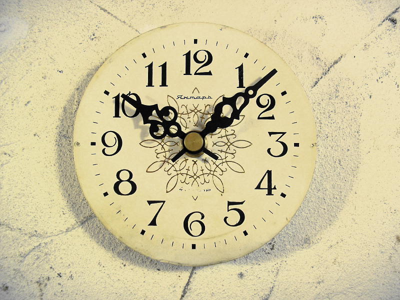 画像1: 1960年代頃・ロシア・Rumaph・アンティーク・クロック・文字盤・掛時計（丸型・白色） (1)