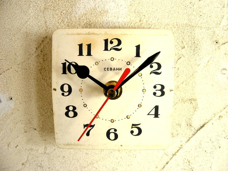 画像1: 1960年代頃・ロシア・CEBAHN・アンティーククロック・文字盤・掛時計・電池式・スイープ・クォーツ (1)