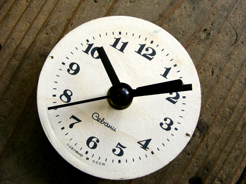 画像3: 1960年代頃・ロシア・Cebaru・アンティーク・クロック・文字盤・掛時計・スイープ・クォーツ (3)